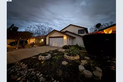 2203 Glenmount Dr, Pittsburg, CA 94565 - Photo 1