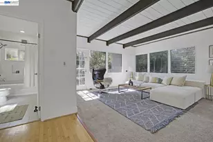 6956 Sayre Dr, Oakland, CA 94611 - Photo 19