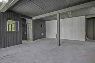 6956 Sayre Dr, Oakland, CA 94611 - Photo 7