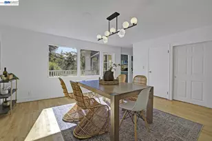 6956 Sayre Dr, Oakland, CA 94611 - Photo 31