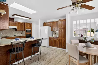 15274 Laverne Dr, San Leandro, CA 94579 - Photo 5