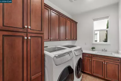 124 Nanterre St, Danville, CA 94506 - Photo 39