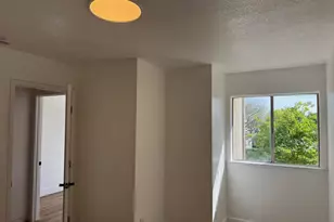 2116 Mt Vernon Dr, Modesto, CA 95350 - Photo 13