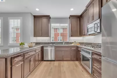 333 Basswood Cmn #14, Livermore, CA 94551 - Photo 5