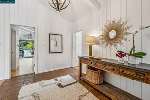 147 Amber Valley Dr, Orinda, CA 94563 - Photo 3