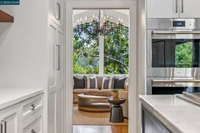 147 Amber Valley Dr, Orinda, CA 94563 - Photo 21