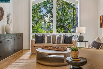 147 Amber Valley Dr, Orinda, CA 94563 - Photo 19