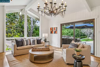 147 Amber Valley Dr, Orinda, CA 94563 - Photo 17