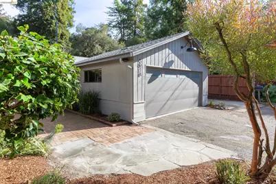5914 Thornhill Drive, Oakland, CA 94611 - Photo 57