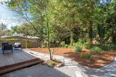 5914 Thornhill Drive, Oakland, CA 94611 - Photo 53