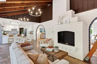 5914 Thornhill Drive, Oakland, CA 94611 - Photo 31