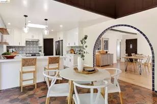 5914 Thornhill Dr, Oakland, CA 94611 - Photo 13