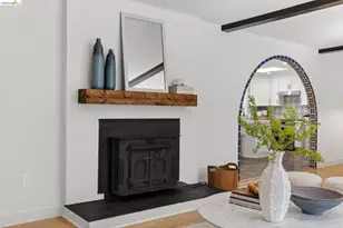 5914 Thornhill Dr, Oakland, CA 94611 - Photo 9