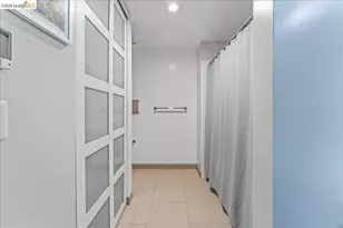 1201 Pine St, Oakland, CA 94607 - Photo 7