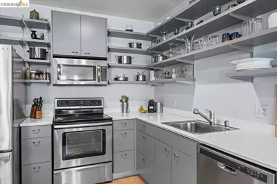 1201 Pine St #354, Oakland, CA 94607 - Photo 19