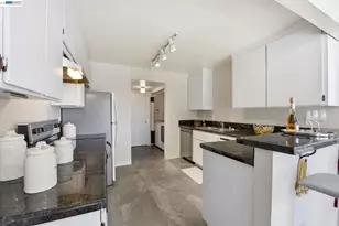 27773 Pistachio Ct, Hayward, CA 94544 - Photo 11