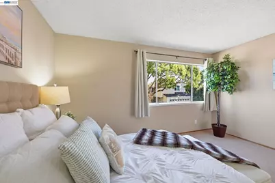 27773 Pistachio Ct, Hayward, CA 94544 - Photo 25