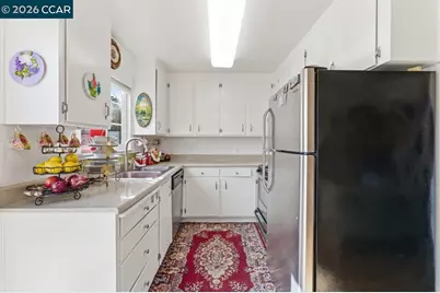 690 Fargo #16, San Leandro, CA 94579 - Photo 5