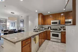 423 7th St, Oakland, CA 94607 - Photo 7