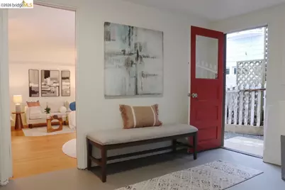 385 Vermont Ave, Berkeley, CA 94707 - Photo 27