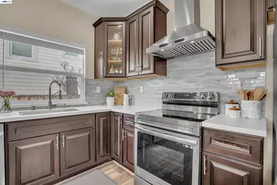 736 P St, Livermore, CA 94551 - Photo 7