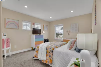 736 P St, Livermore, CA 94551 - Photo 29