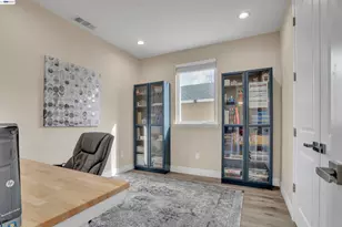 736 P St, Livermore, CA 94551 - Photo 31