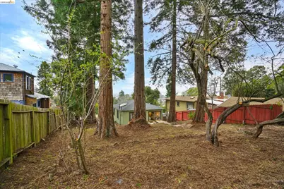 7603 Terrace Dr, El Cerrito, CA 94530 - Photo 23