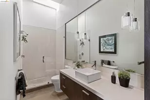 811 Folger Ave, Berkeley, CA 94710 - Photo 19