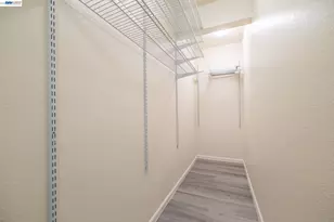 2200 Beech Cir, San Jose, CA 95131 - Photo 21