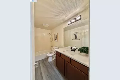 2200 Beech Cir, San Jose, CA 95131 - Photo 9