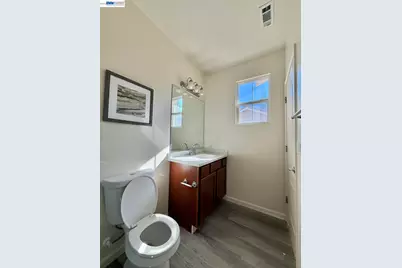 2200 Beech Cir, San Jose, CA 95131 - Photo 11