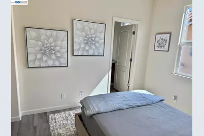 2200 Beech Cir, San Jose, CA 95131 - Photo 19