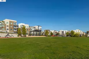 263 Llano de los Robles Ave, San Jose, CA 95136 - Photo 33