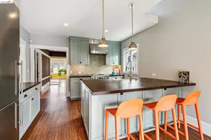 1066 Bayview Ave, Oakland, CA 94610 - Photo 13