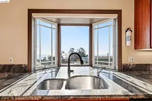 107 Dolphine Ave, El Granada, CA 94018 - Photo 17