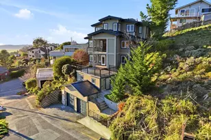 107 Dolphine Ave, El Granada, CA 94018 - Photo 3