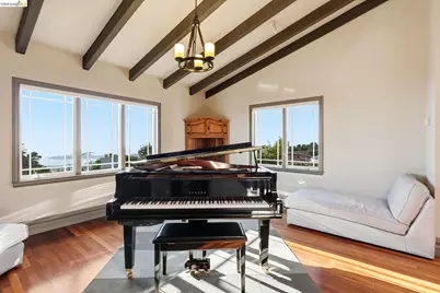 107 Dolphine Ave, El Granada, CA 94018 - Photo 21