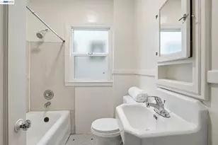 1424 Hampel St, Oakland, CA 94602 - Photo 29