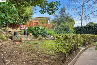 1424 Hampel St, Oakland, CA 94602 - Photo 31