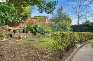 1424 Hampel St, Oakland, CA 94602 - Photo 31