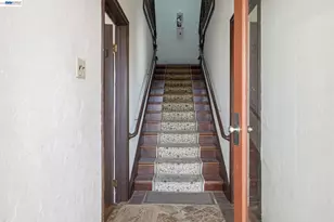 1424 Hampel St, Oakland, CA 94602 - Photo 11