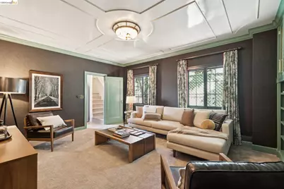 906 Paramount Rd, Oakland, CA 94610 - Photo 49