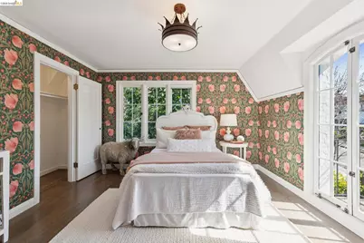 906 Paramount Rd, Oakland, CA 94610 - Photo 41