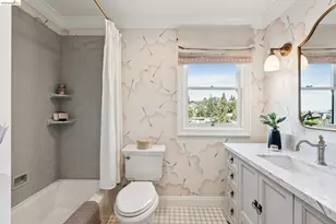 906 Paramount Rd, Oakland, CA 94610 - Photo 43