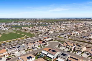 17691 Brandeis Ct, Lathrop, CA 95330 - Photo 33