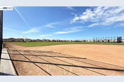 17691 Brandeis Ct, Lathrop, CA 95330 - Photo 27