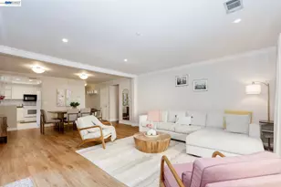 2627 Oak Rd, Walnut Creek, CA 94597 - Photo 3