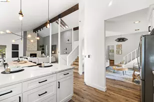 6931 Pinehaven Rd, Oakland, CA 94611 - Photo 17