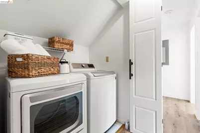 6931 Pinehaven Rd, Oakland, CA 94611 - Photo 27